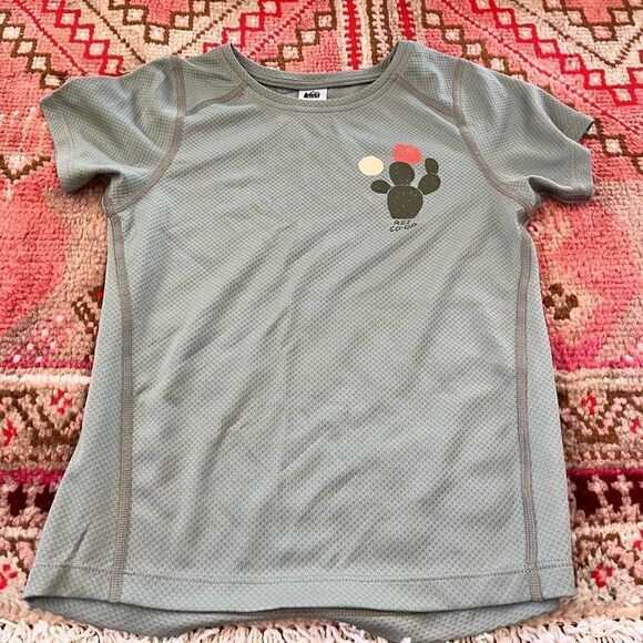 Rei | cactus green athletic hiking top - Picture 1 of 6